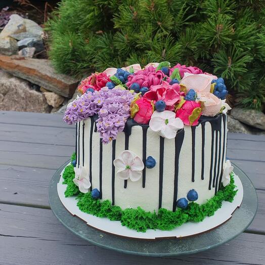 Cake   Milk girl, with marshmallow decoration