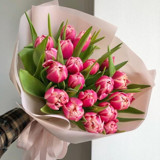 Моно букет из тюльпанов сорта Колумбус