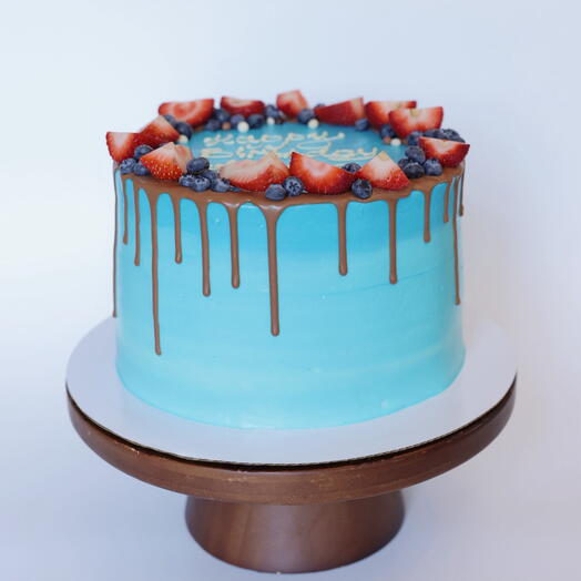 SNEAKERS CELEBRATION CAKE