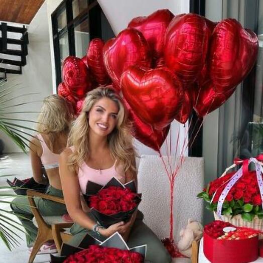 10 Heart balloons