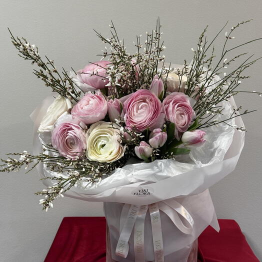 Bouquet Soft Ranunculus   Tulip Mood