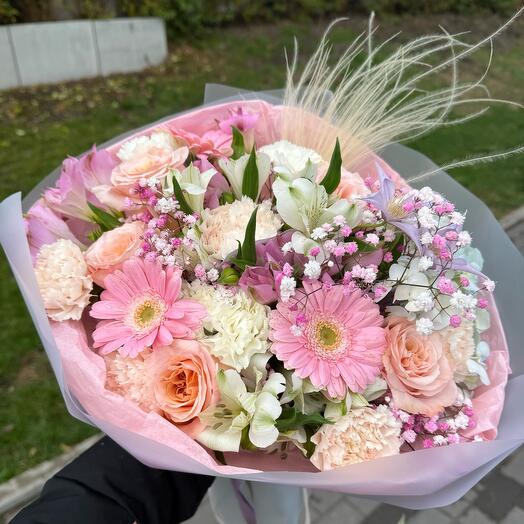 Bouquet of Flowers Delicacy