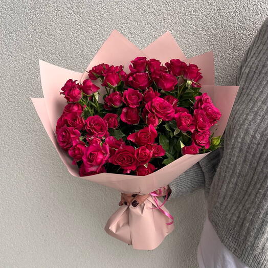 11 bright spray roses bouquet