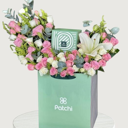 بوكس الفخامة الوردية مع شوكولاتة باتشي