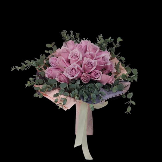 Ramo de Rosas Rosa con Follaje