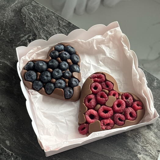 Ягоды в шоколаде – сердце