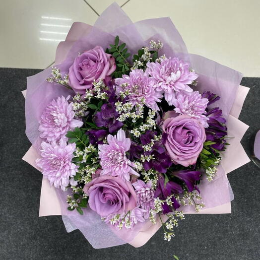Bouquet purple surprise