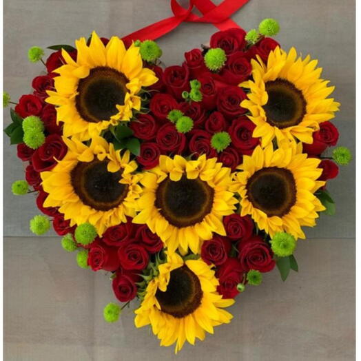 Corazon de Girasoles y Rosas