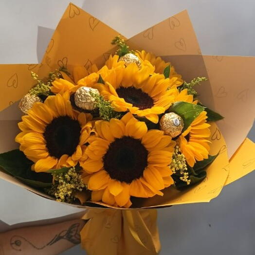 Ramo 6 girasoles y chocolate ferrero