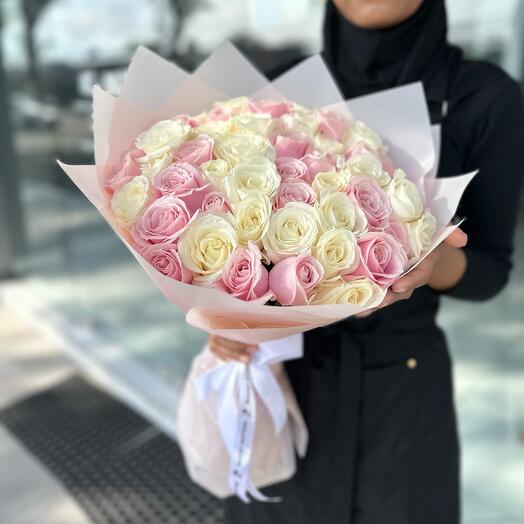 51 Sweet pink and white roses