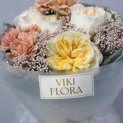 Bukiet kremowo-brzoskwiniowy