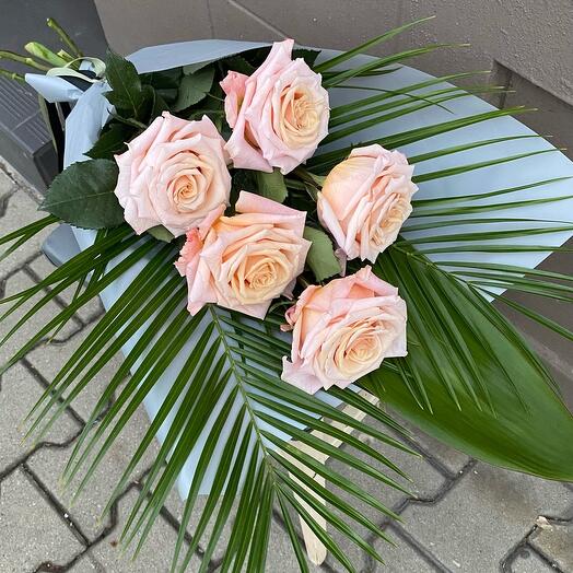 Bouquet funeral with roses