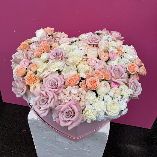 Цветы в коробке