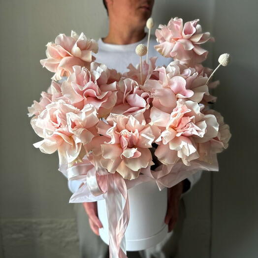 Коробочка с французскими розами «Gossamer»