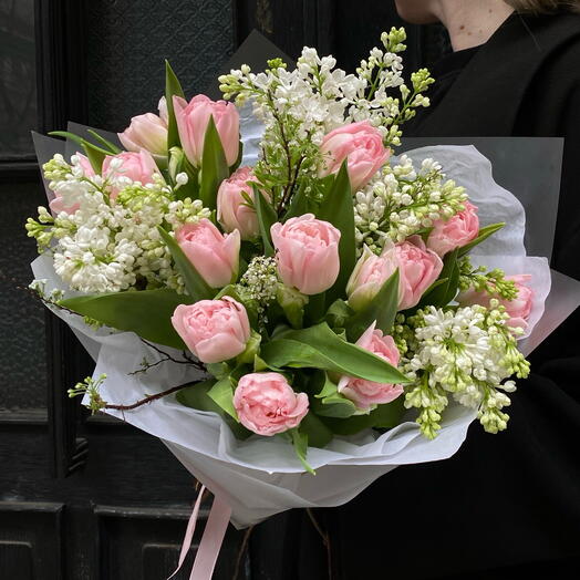 Spiraea + Tulips pink + Lilac