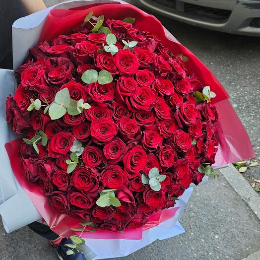 101 red roses