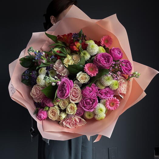 Spring Mix (mums, roses, gerbera, wax)