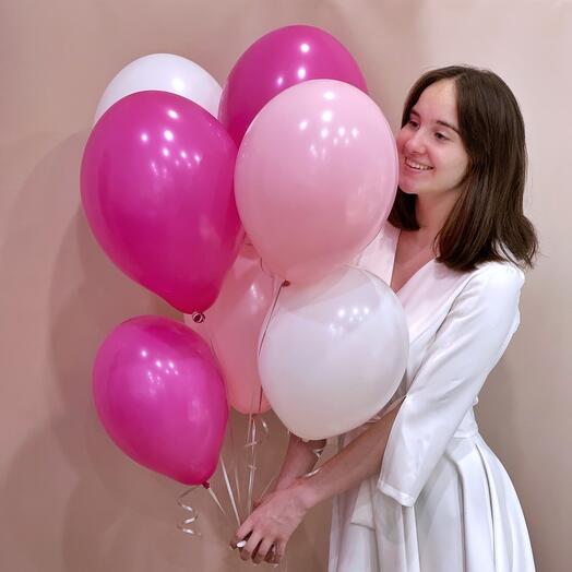 7 шаров с гелием в бело-розовой гамме