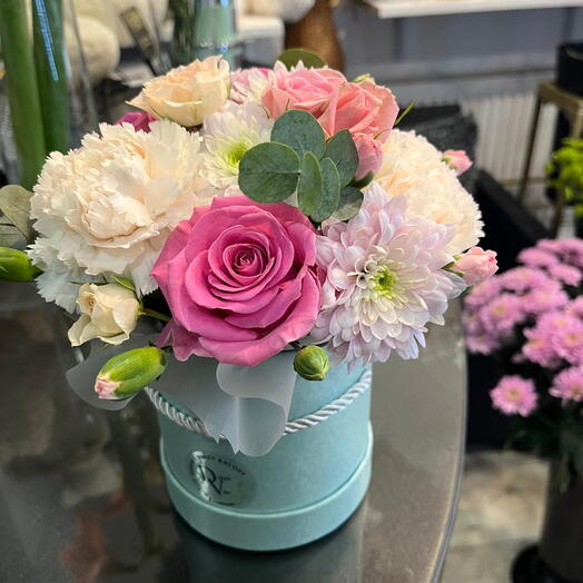 Beyaz-kremli FlowerBox