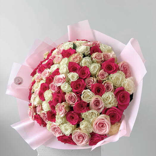 101 pink and white roses mix 70cm