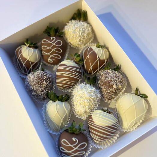 Dozen chocolate dipped strawberries