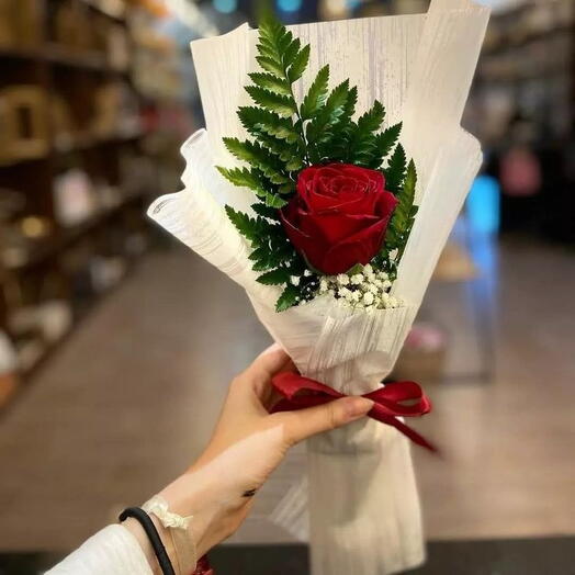 باقة "سوليتير" - وردة الجوري الفاخرة