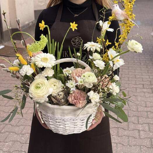 Wiosenny kosz „Delikatna Harmonia