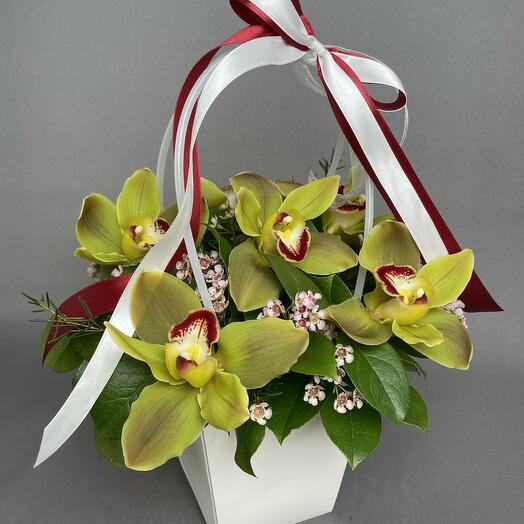 Flower arrangement Happy moment