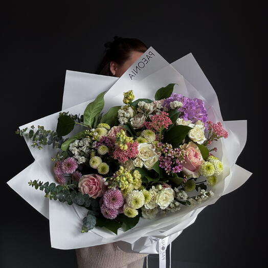 White Spirit Mix (hydrangea, mums, roses, riceflower)