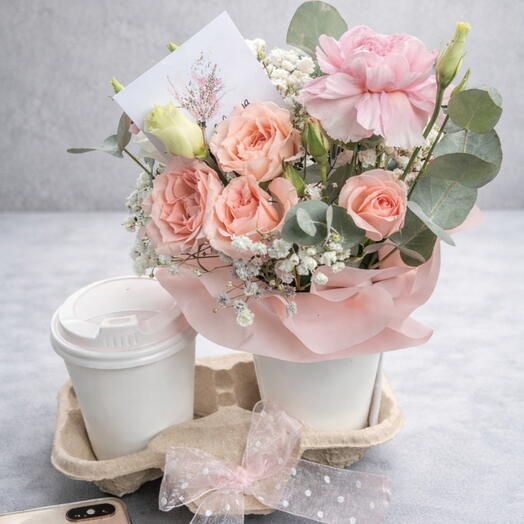 Цветочный комплимент+каппучино