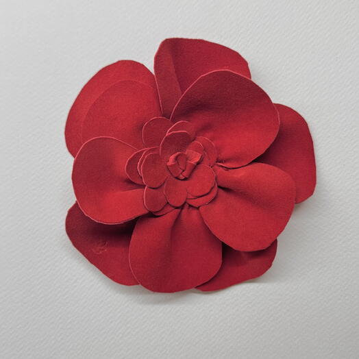 Брошь - цветок из натуральной кожи