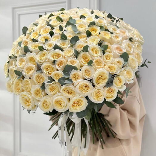 Ramo enorme de 101 rosas premium