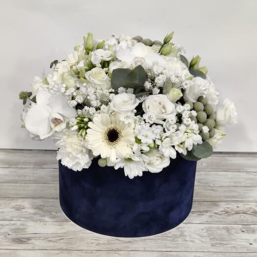 White colors flowers in the box