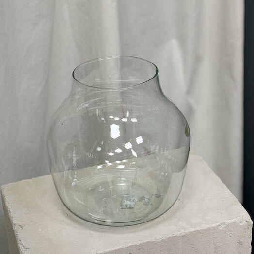 Glass vase for big bouquets