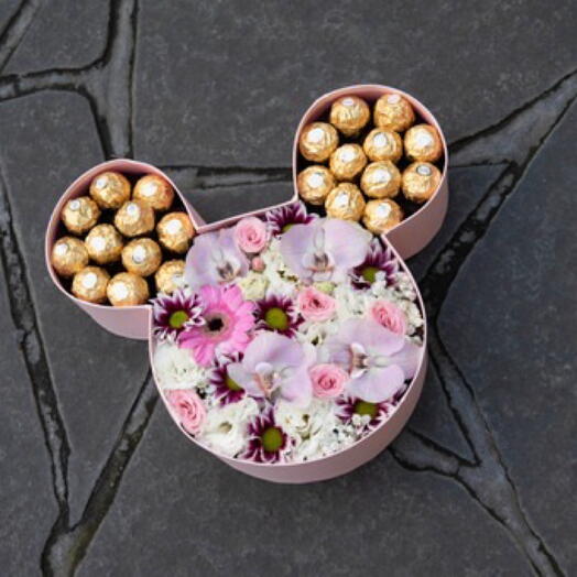 Minnie mouse flowerbox