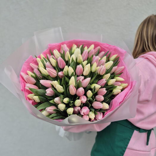 Bouquet "Mix of white and pink tulips"