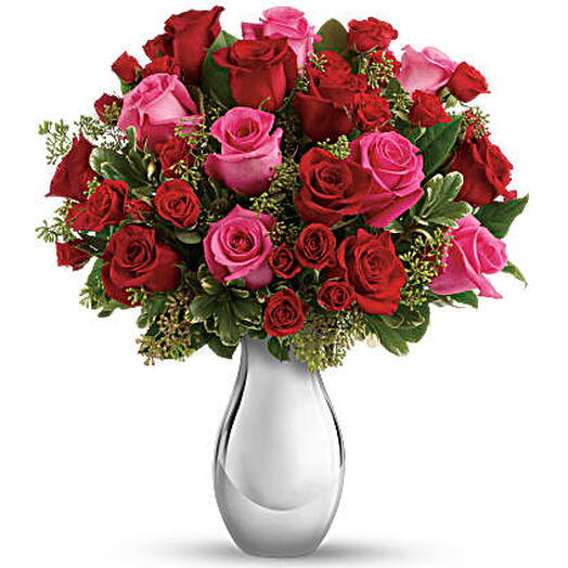 True Romance Bouquet (roses, spray roses + vase)