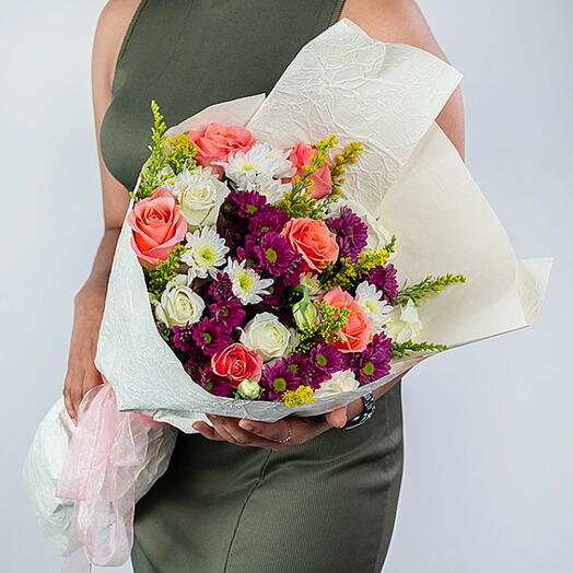 Blush Harmony Bouquet With 6 Pink Roses And 6 White Roses