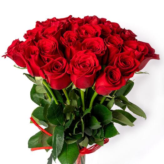 25 Red Roses 60cm