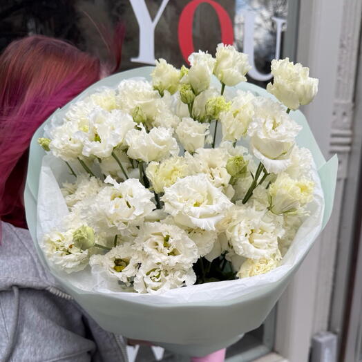 Монобукет из белых лизиантусов