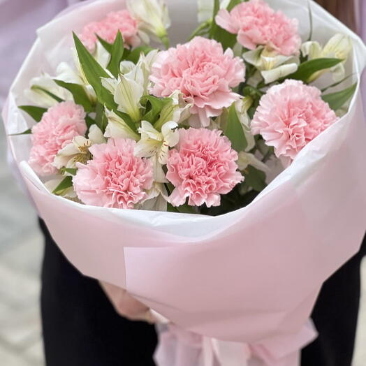 Karanfili i alstromerije🌸