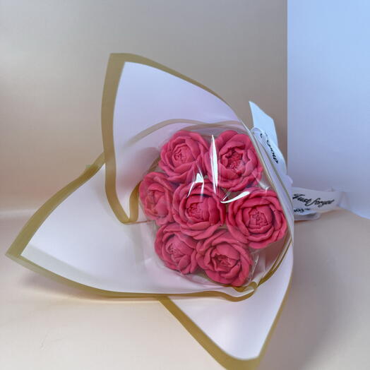 Букет божури pink