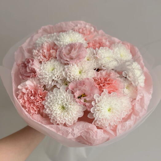 Bouquet of chrysanthemums and carnations