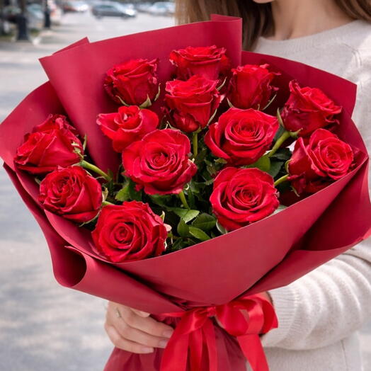 Дәстүрлі раушан букеті