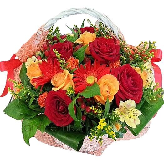 Basket in orange and red