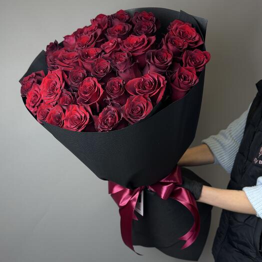 Long Red Roses ♥️ 31