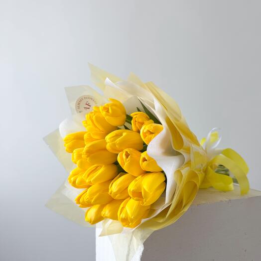 Yellow tulips bouquet 25pcs