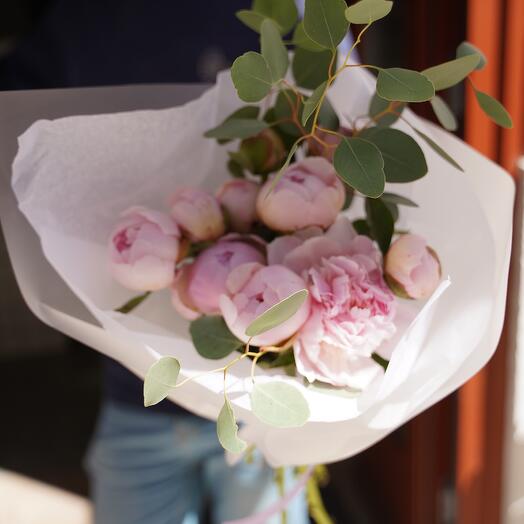 Peonies Love