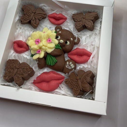 Ръчноизработени Шоколадови бонбони в кутия