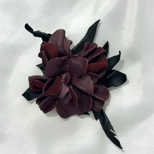 Цветок брошь из натуральной кожи : двухцветный Бордо/черный